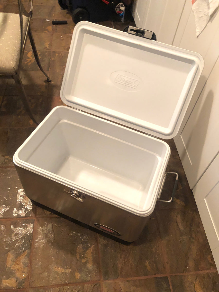 Coleman steel hot sale belted cooler