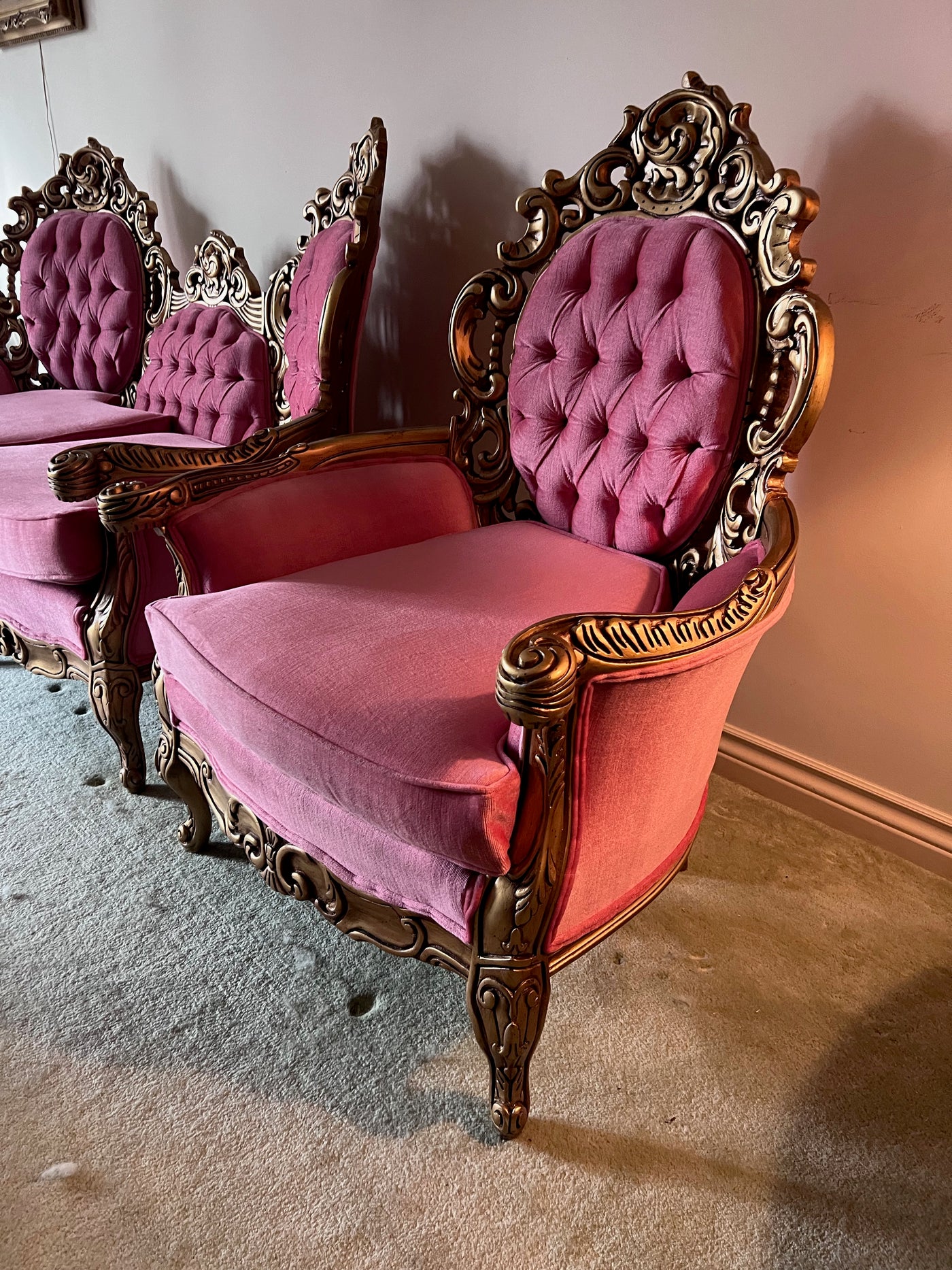 Vintage Victorian Pink & Gold Armchair – Sell My Stuff Canada