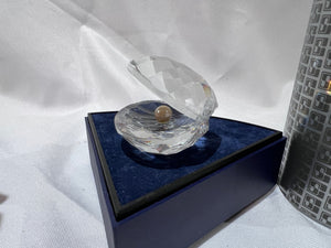 Swarovski Crystal 7624 055 Large Oyster Shell with Pearl, 2" high