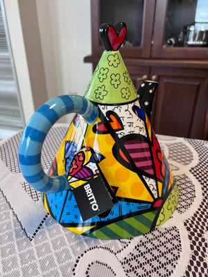 ROMERO BRITTO CERAMIC "A NEW DAY" HEART TRIANGULAR TEAPOT 334228