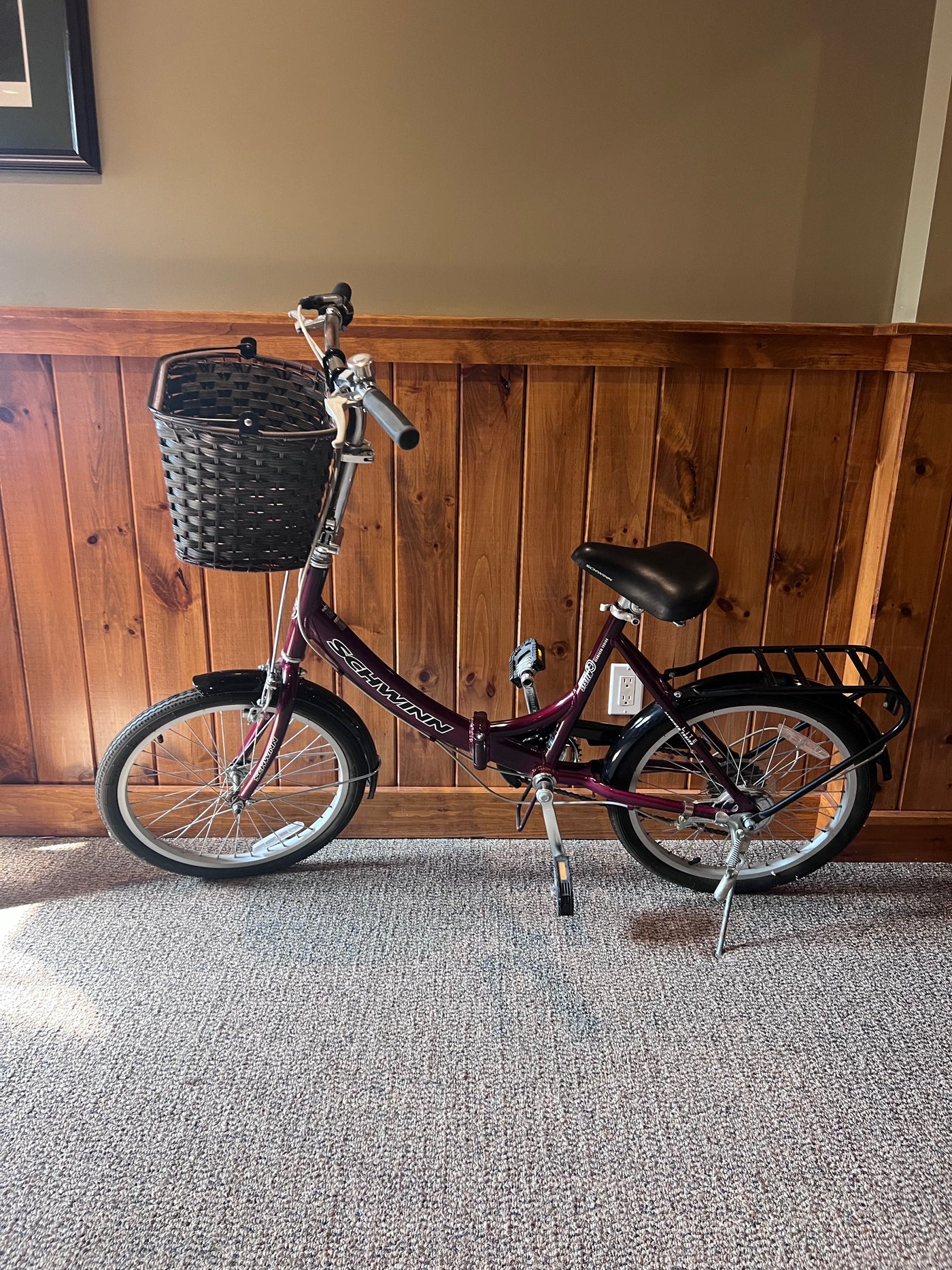 BRAND NEW Schwinn Tango Hybrid Folding Bike 20 in retail 329.99 Sell My Stuff Canada Canada s Content and Estate Sale Specialists