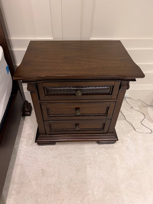 Pair of Legends Furniture Franklin Nightstands