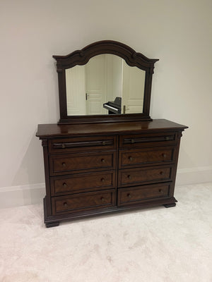 Legends Furniture Franklin Dresser with Mirror