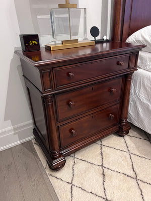 Pair of Thomasville Fredericksburg Chests/Side Tables