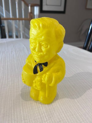 Vintage COL SANDERS KFC YELLOW PLASTIC PIGGY BANK, MARGARDT CORP 1972