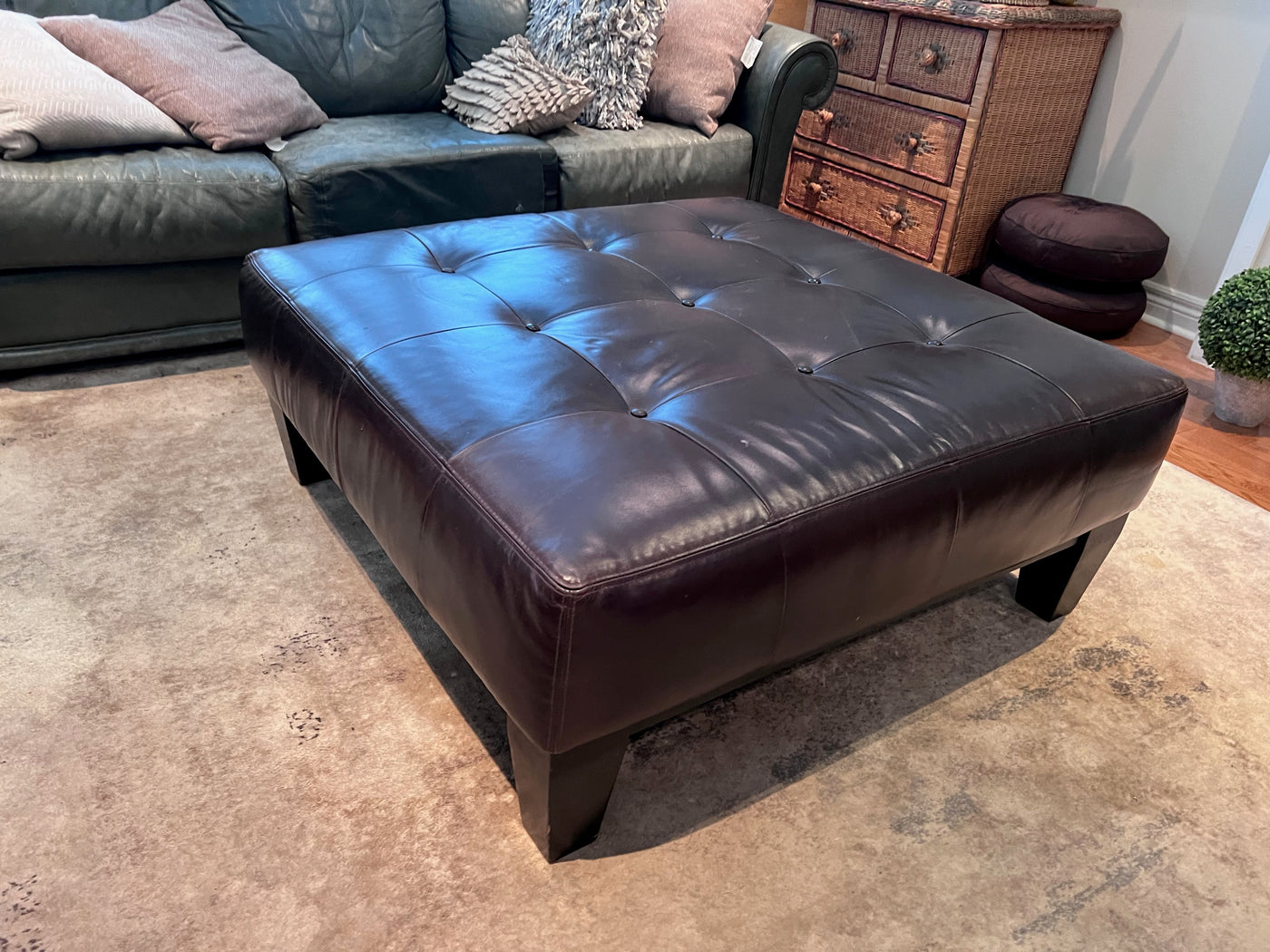 Pottery barn on sale tufted ottoman