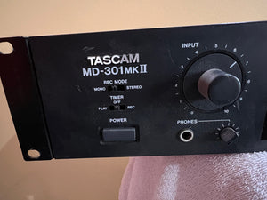 Tascam MD-301MKII Mini Disc Recorder