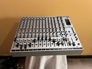 Behringer Eurorack MX2642A Mixing Console