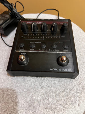 TC Helicon Voicetone Correct, Vocal Effects Pedal