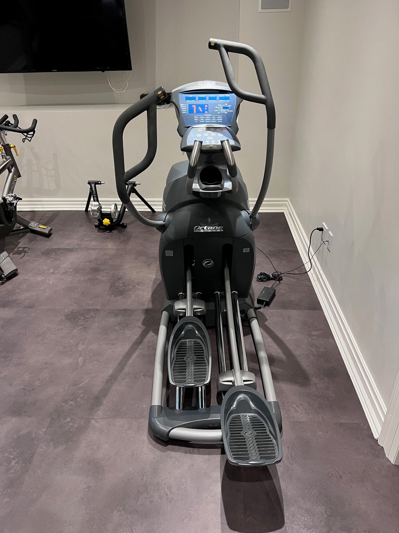 Octane Fitness Q47CE Elliptical