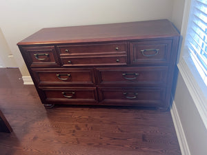 Stanley Furniture Young America Harbor Town Seven Drawer Dresser