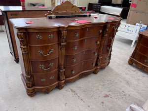 Pulaski Edwardian Dresser with Mirror