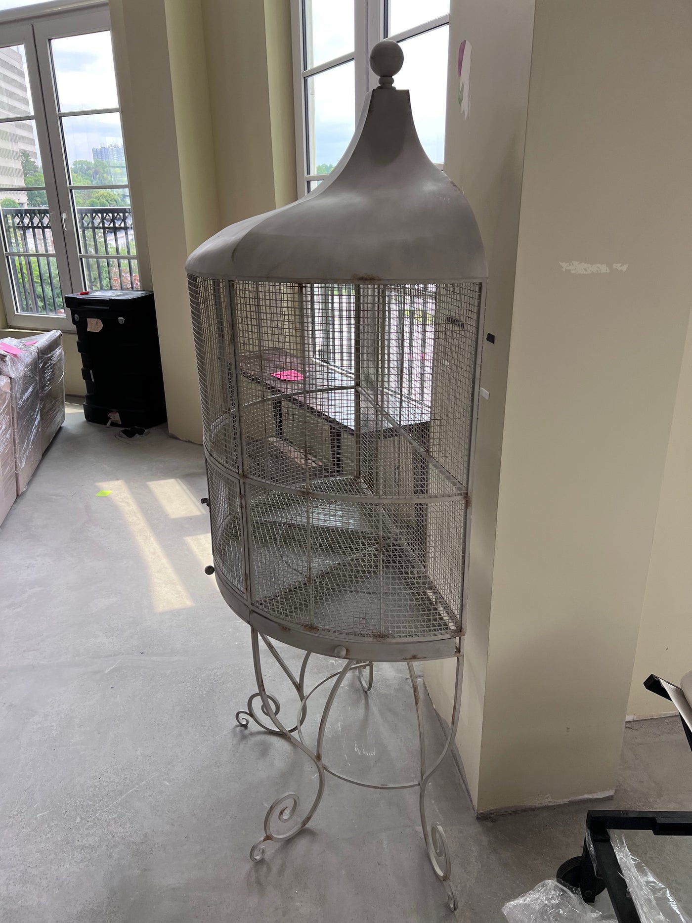 White Metal Bird Cage – Sell My Stuff Canada - Canada's Content and Estate  Sale Specialists