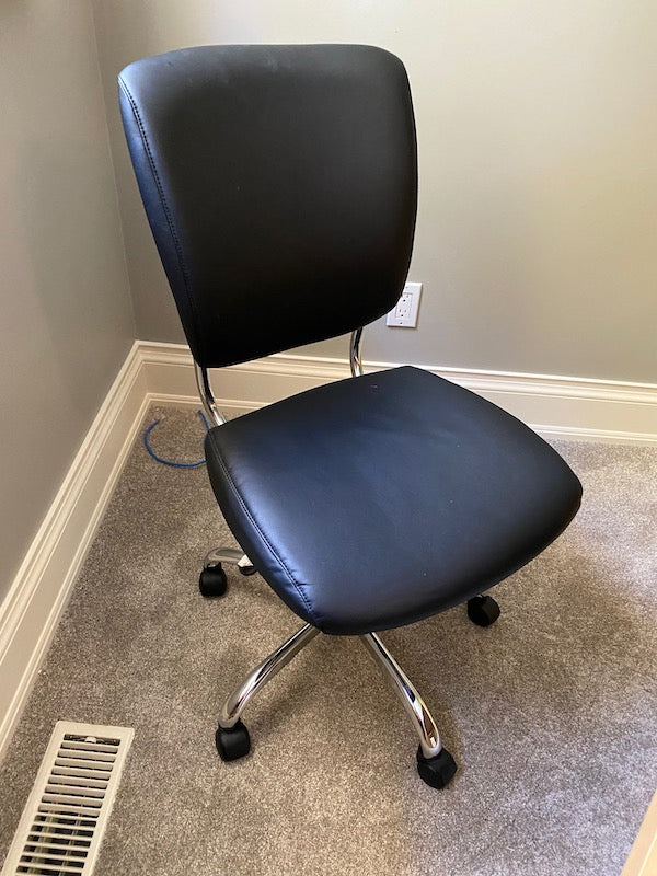 Ikea armless desk discount chair