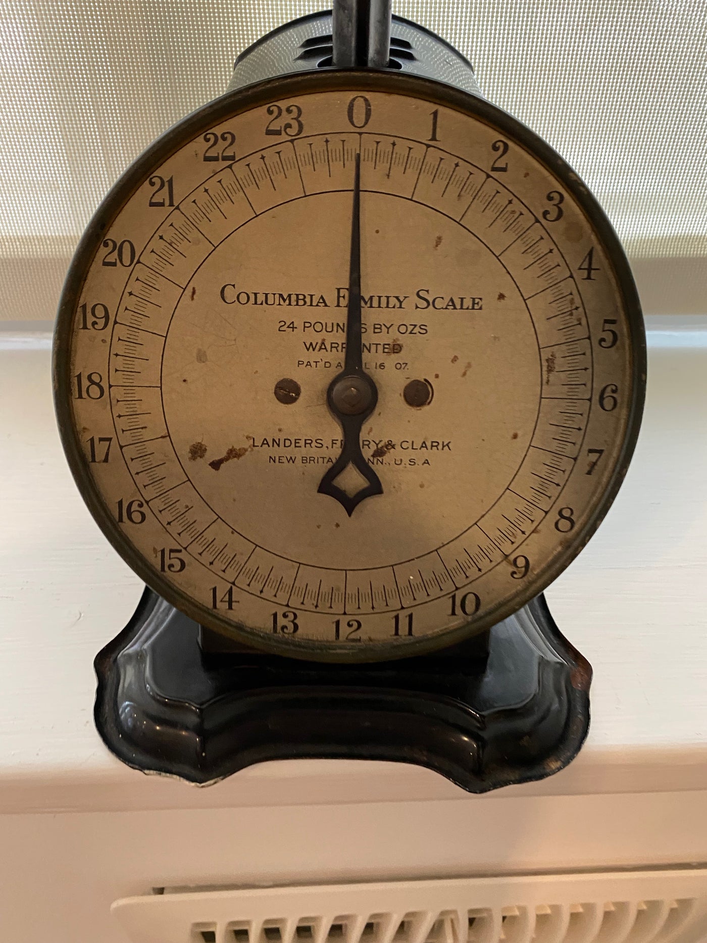 Vintage Columbia outlet Family Scale 1907