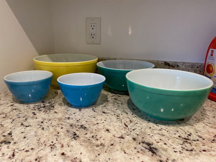 Pyrex lot of shops 5