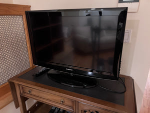 Samsung 32" LCD TV