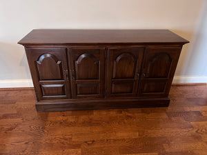 Ethan Allen Georgian Court Sideboard