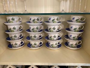 16 Wedgwood "Sarah's Garden" Tea Cups & Saucers