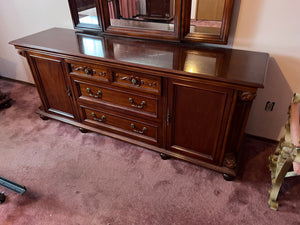 Vintage Mahogany Dresser w/Mirror