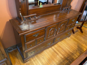 "Palliser" Dresser + Mirror (*condition)