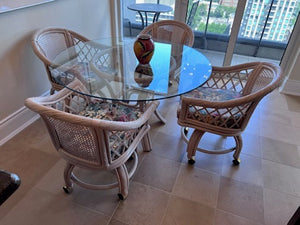 Round Glass Top Kitchen Table with White Rattan Base + 4 Chairs