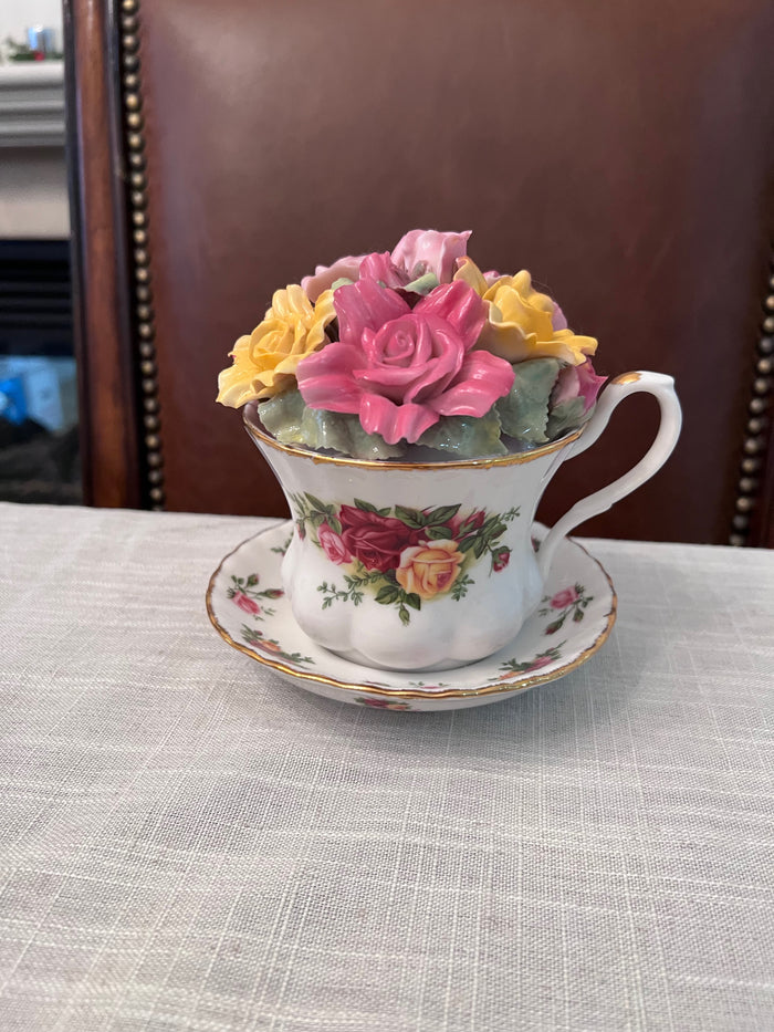 Old country shop roses teacup