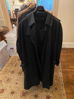 Men s Black Lined Burberry Trench Coat Sell My Stuff Canada Canada s Content and Estate Sale Specialists