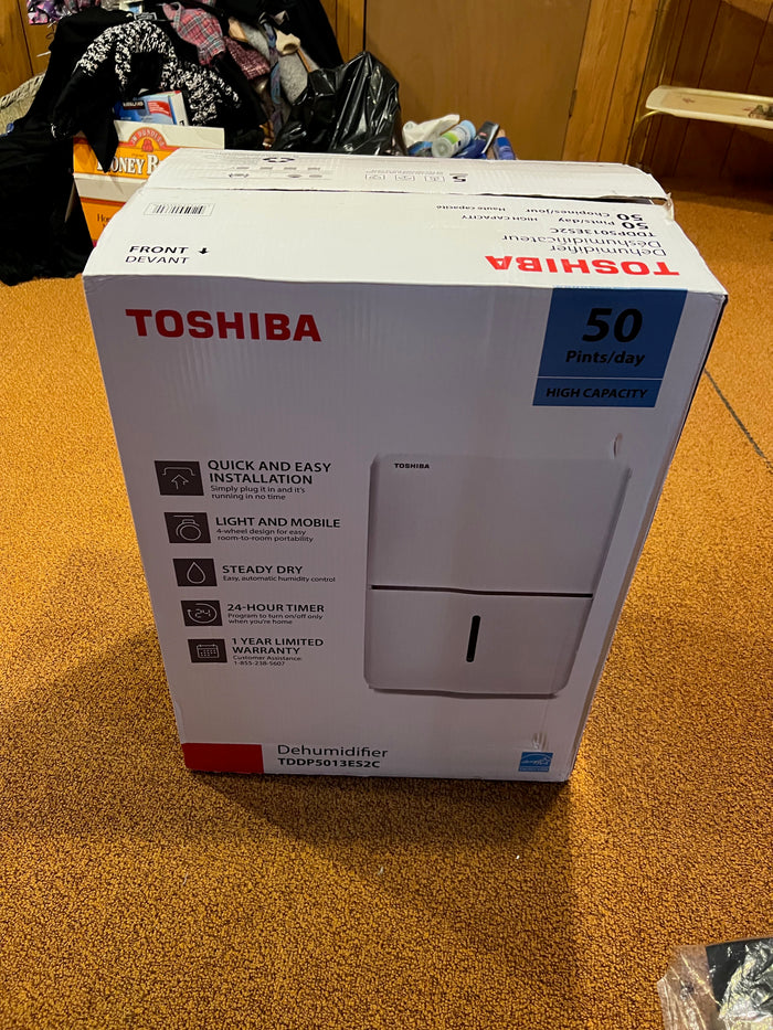 Toshiba 50 Pint Dehumidifier with Continuous Operation Function (*LIKE-NEW- Retail $300))