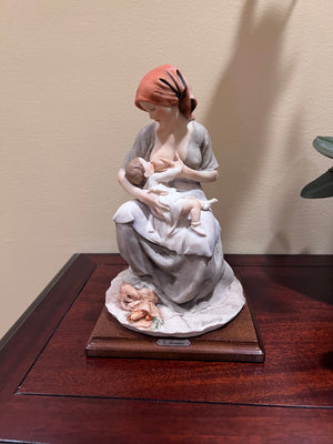 GIUSEPPE ARMANI- Capodimonte Figurine "Maternity" Mother & Child Breastfeeding