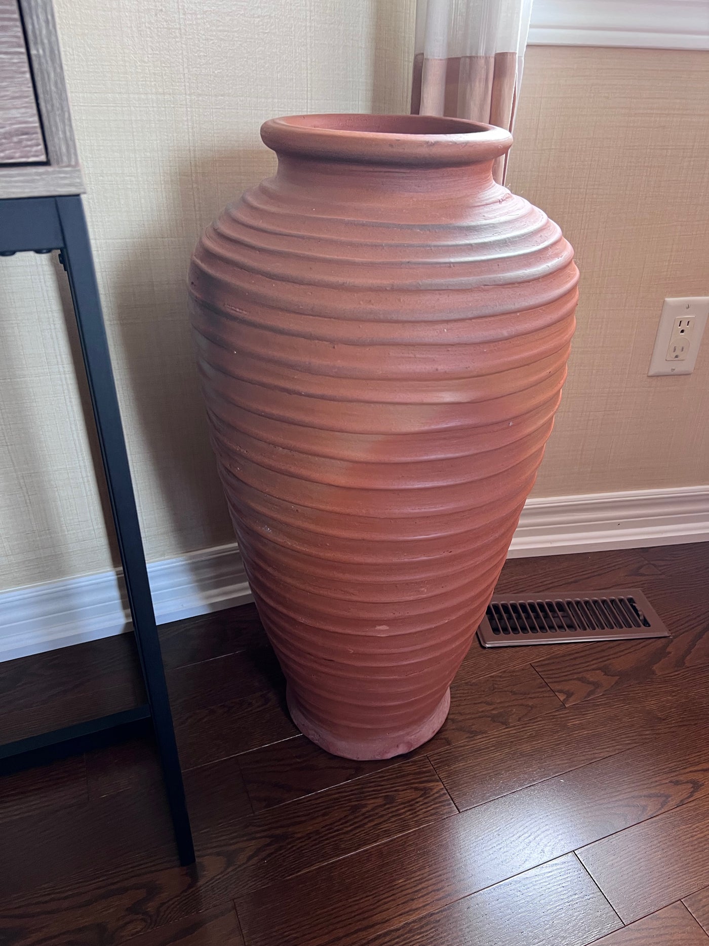 Floor Vases for sale in Toronto, Ontario