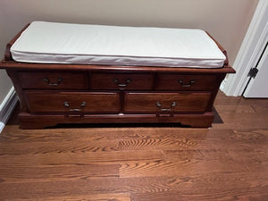 Cedar Chest with Top Pad