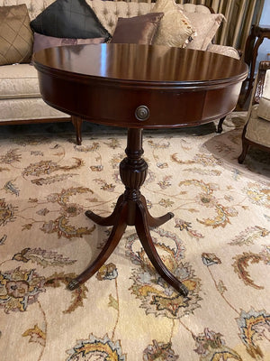 Round Duncan Phyfe Accent Table