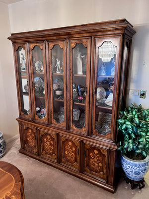 Vintage Sklar-Peppler Hutch/China Cabinet