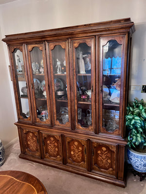 Vintage Sklar-Peppler Hutch/China Cabinet