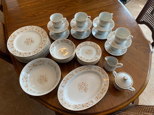 Dynasty Fine China Loceelle Dinnerware Set