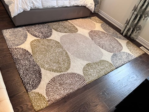 Crate & Barrel 100% Wool Rug- 6x9ft