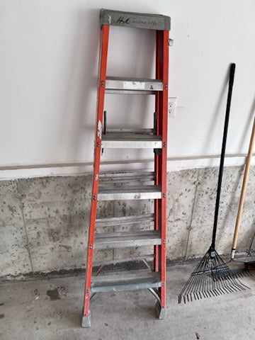 Louisville ladder store 6 ft