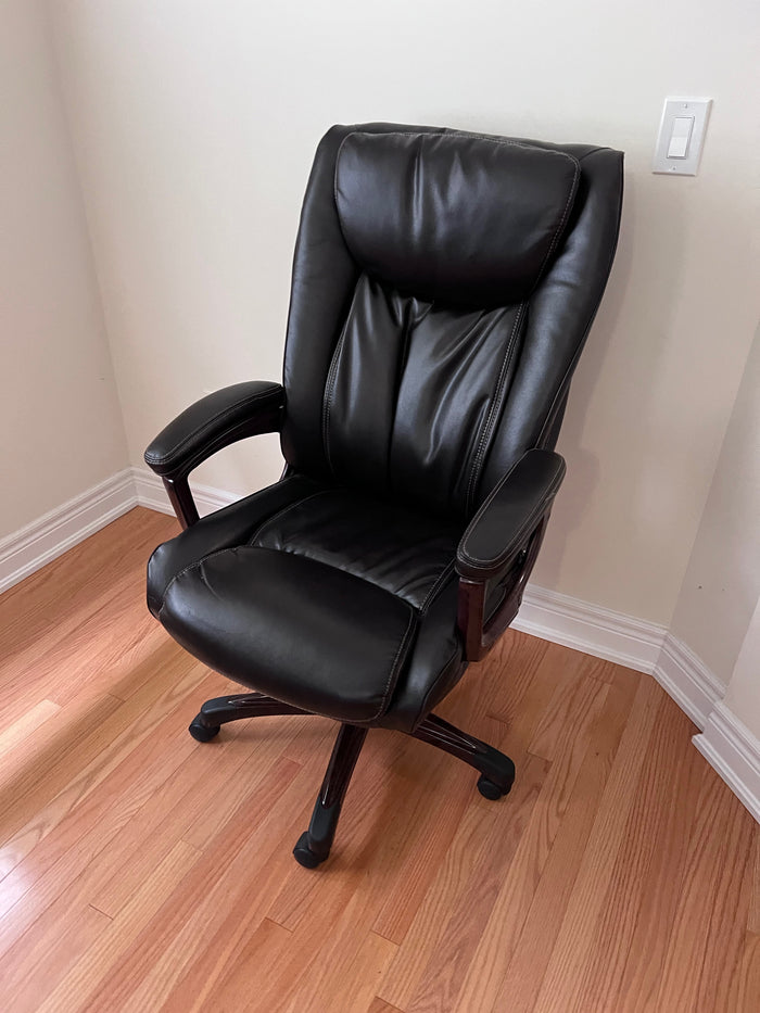 Staples Westcliffe Brown Bonded Leather Office Chair ($229 Retail)