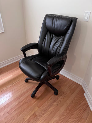 Staples Westcliffe Brown Bonded Leather Office Chair ($229 Retail)