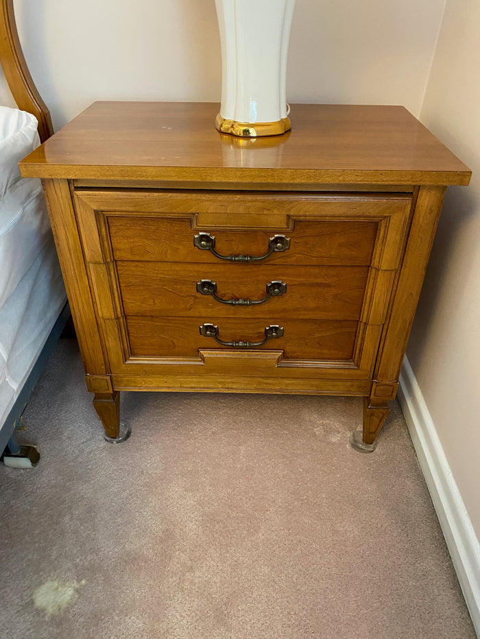 2 Thomasville Nightstands