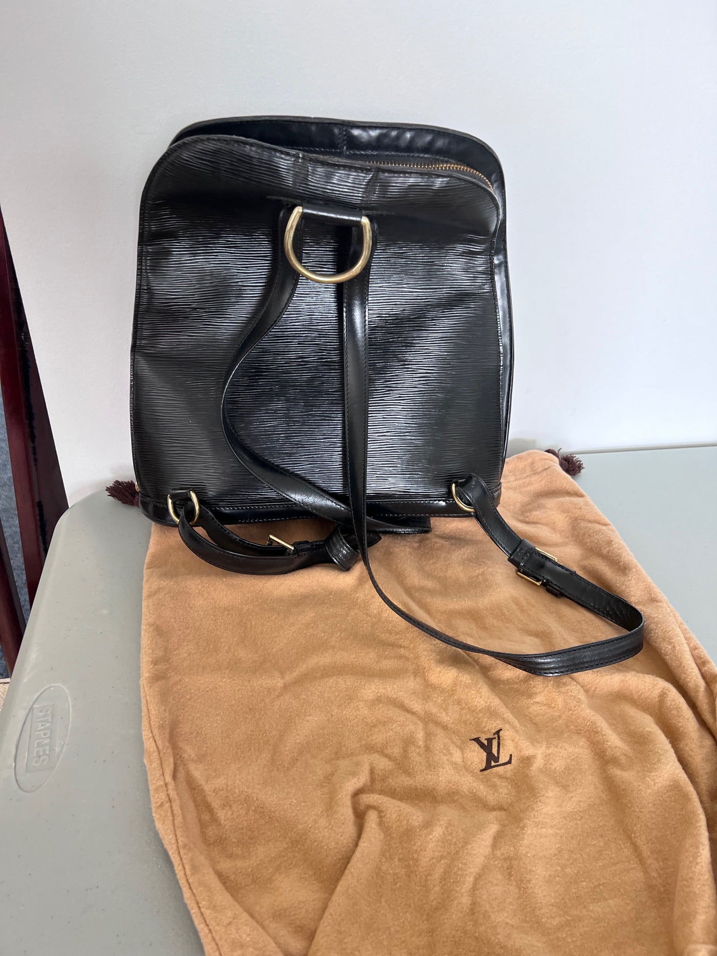 Sac à dos Louis Vuitton Gobelins Backpack en cuir épi noir