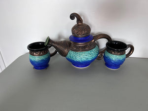 Jonathan Bullock Pottery, Teapot + 2 Cups