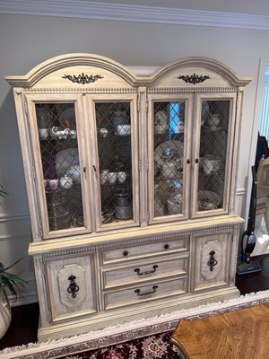 Vintage French Provincial "Stanley Furniture" Hutch China Cabinet